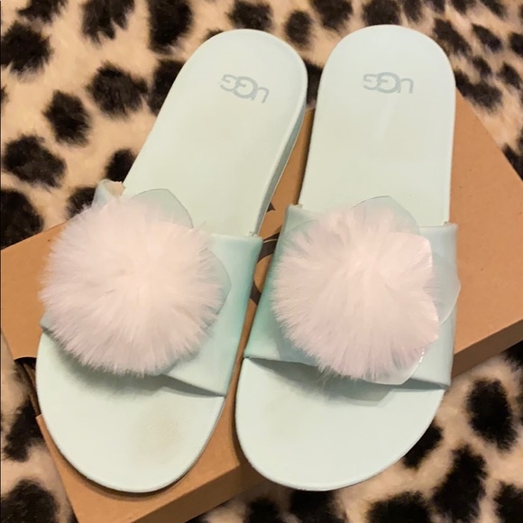 UGG Shoes - Ugg Slides sz 5